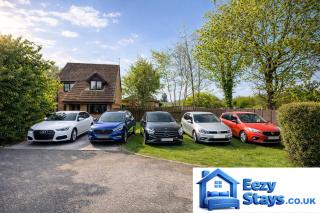 5-Bed MK Home - Sleeps 12 - Contractors & Groups Welcome - 2