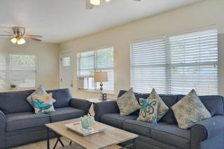 Breezy Bungalow A and B - 4
