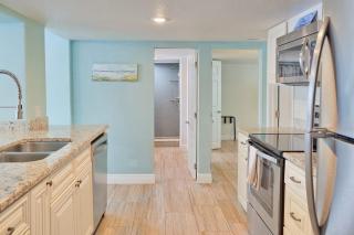 Breezy Bungalow A and B - 1