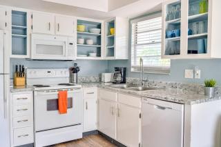 Coastal Bungalows E and W - 1