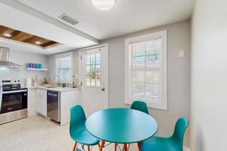 Pineapple House - 4