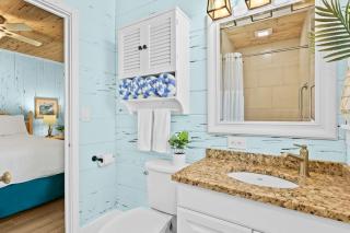 Parrot Beach Cottages Suite #3 - 1