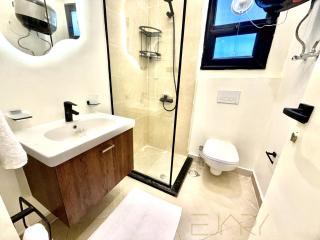 Zahra 1BR Ground Chalet with Private Garden - 9