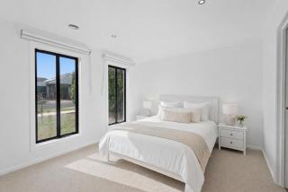 Springside Retreat by Ready Set Stay - 1