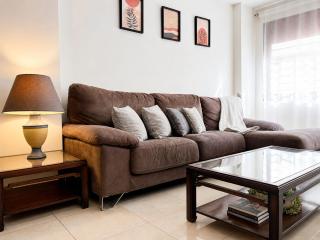 Apartamento "Bella Bahía" - over 25 years old & Families - Swimming Pool - Parking - Tranquility - Good Conections - 4