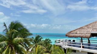 Charly Beach Hotel - 0