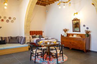 Camarada Boutique Traditional House - 0