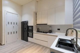 Luxe Haven 4bedroom VGC - 3
