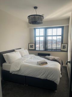 City Centre Luxury 2 Bed Apartment - 3