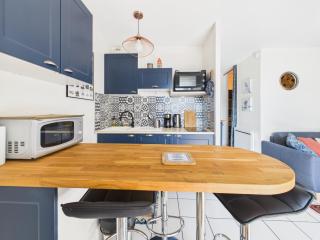 1-Bedroom Apartment in Port-Guillaume - 9