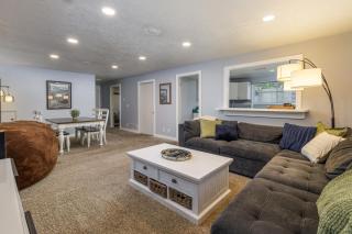 Private Apartment Near Canyons | King Bed + Full Kitchen + BBQ - 0