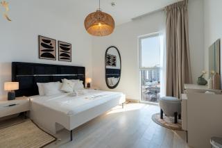 Modern 1BR with Balcony - Waters Edge Yas Island - 9