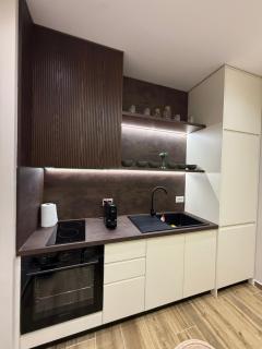 Golem, Durres Beachside Family Apartment - 9