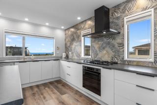 Seaside Getaway - Ruakaka Holiday Home - 7