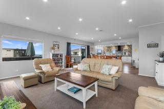 Seaside Getaway - Ruakaka Holiday Home - 3