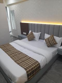 Hotel Rudrax - 5