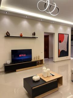 Cozy, Sunny & Spacious 1-bed Next to AUC & 90 Mall - 4