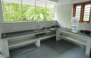 Luxury Homestay in Ernakulam 2BHK by homeyhuts - 2