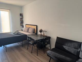 Cozy apt with City skyline rooftop - 8