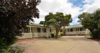 Echuca Holiday Units - 0