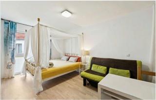 Bright Flat for Families, Companies, Oktoberfest, by Messe Munich Exhibition Center, 15 min direct Metro to City Center 2-BedRoom full 2-BathRoom, Parking, Balcony - 8