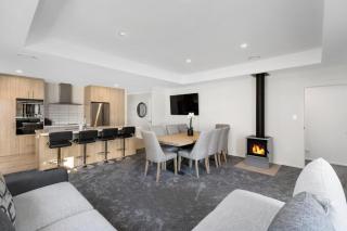 The Remarkable Queenstown Retreat - 3