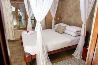 Your Coastal Sanctuary at Beverly Suites - 9