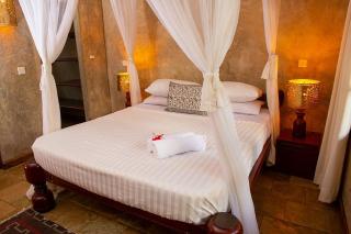 Your Coastal Sanctuary at Beverly Suites - 1