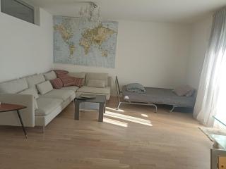Bright Flat for Families, Companies, Oktoberfest, by Messe Munich Exhibition Center, 15 min direct Metro to City Center 2-BedRoom full 2-BathRoom, Parking, Balcony - 7