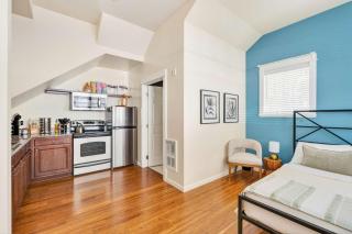 Elegant NW Portland Studio - Central Walkable Stay - 0