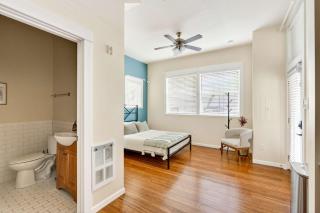 Elegant NW Portland Studio - Central Walkable Stay - 2