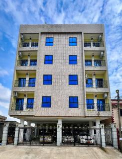 BJ House - 9