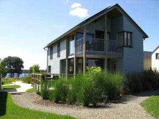 Lakeside Stay with Sauna - 4