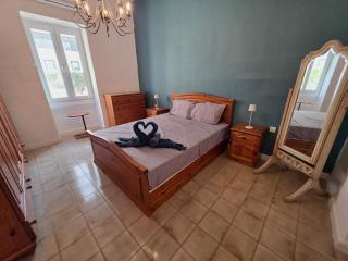Charming House in Sliema with BBQ, Close to Promenade - 3
