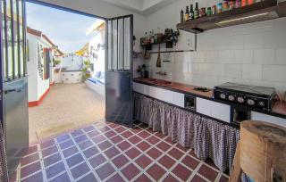 5 Bedroom Stunning Home In Gerena - 5
