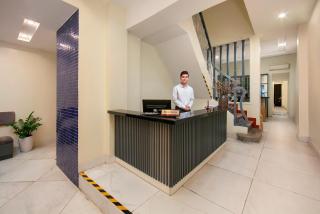 Queen Cafe Hostel - 8