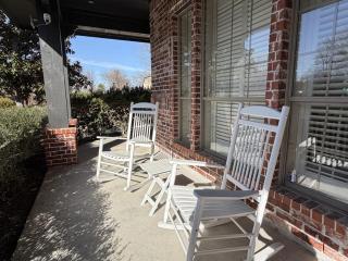 Lovejoy Serenity - Amazing pool, Games, Movie Room - 9