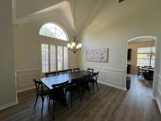 Lovejoy Serenity - Amazing pool, Games, Movie Room - 3