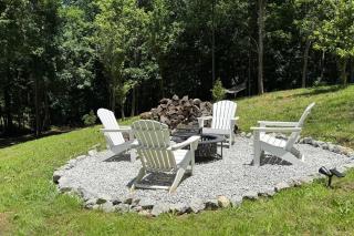 The Cabins at Brookhaven - The Nook - 3