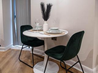 1Bed Modern Central Leeds Apt By Victoria Quarter - 1