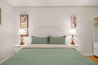 Anmore Nature Escape Cozy 2BR Suite near Lakes - 6