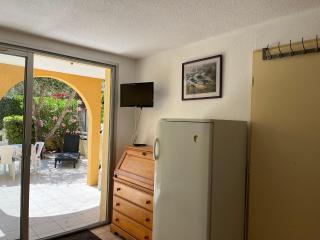 Location T2 Gruissan : Piscine, Parking, Clim, Proche Plage - Idéal Famille - FR-1-796-1 - 2