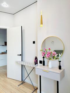 Capital Comfort Apartment - 2