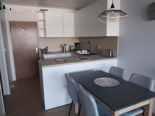 Appartement vue mer exceptionnelle et à 3 min à pied renovée en juin - 1