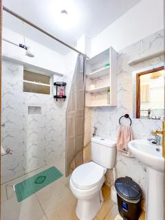 Bright & sunlit suite near CBD Nairobi, with a gym - 5