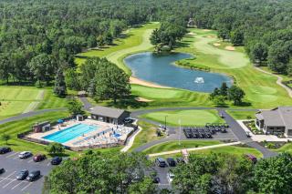 Spacious Lake Arrowhead Home on the Golf Course - 9
