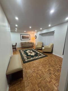 5-Star Elegant Home Away - 0