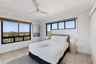 Peaceful 2-Bed Apartment with Private BBQ Balcony - 4