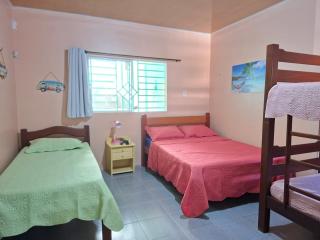 Casa a 700m Praia Maçarico 2 Suítes Acomoda até 10 - 7