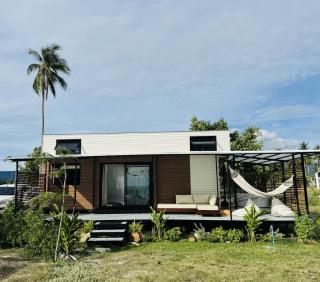 Private Sunset Beachfront Thainee Villa - 0